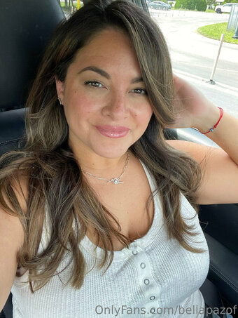 bellapazof Nude Leaks Photo 9