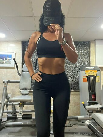 bellaperrix Nude Leaks Photo 27