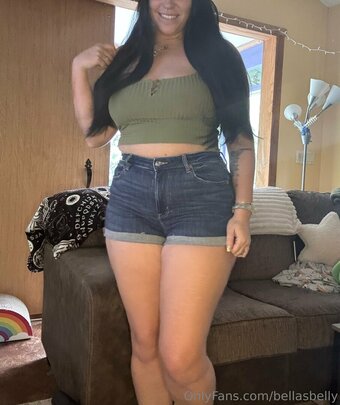 bellasbelly Nude Leaks Photo 9