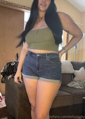 bellasbelly Nude Leaks Photo 11