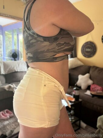bellasbelly Nude Leaks Photo 27