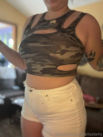 bellasbelly Nude Leaks Photo 29