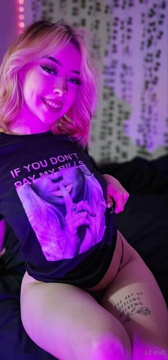 bellaskyefreee Nude Leaks Photo 16