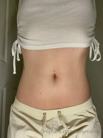 bellymodel2 Nude Leaks Photo 5