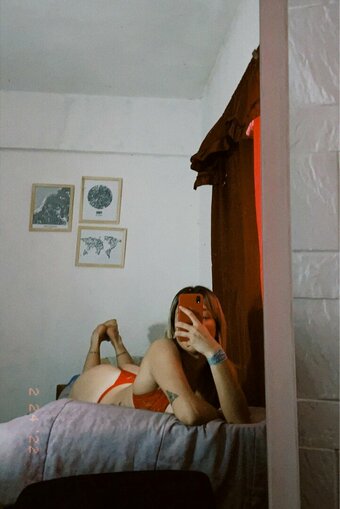 belonly / belmakesmusic Nude Leaks OnlyFans Photo 22