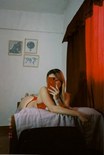 belonly / belmakesmusic Nude Leaks OnlyFans Photo 23