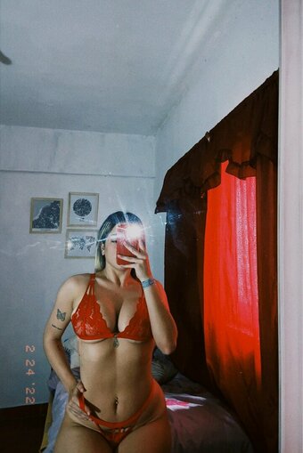 belonly / belmakesmusic Nude Leaks OnlyFans Photo 26