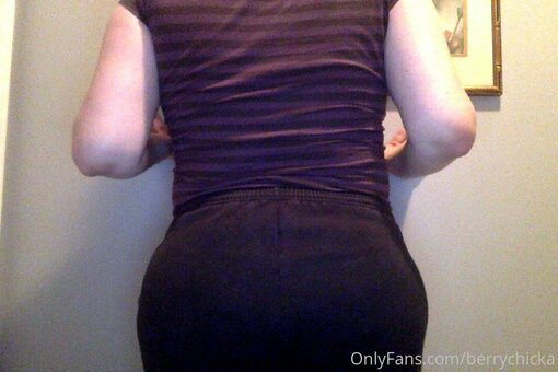 berrychicka Nude Leaks Photo 12