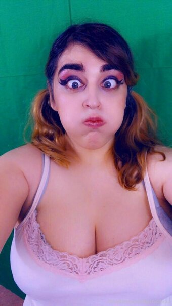 berrychicka Nude Leaks Photo 28