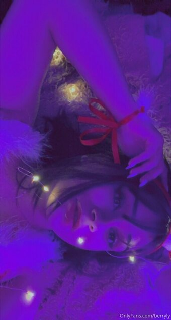 berryly Nude Leaks Photo 20