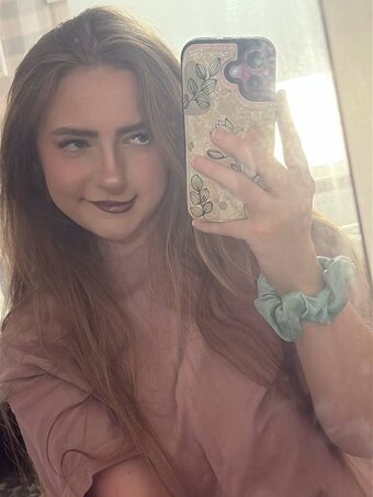 Beth Aura / Bethauraa / bethaura / https: Nude Leaks OnlyFans Photo 17