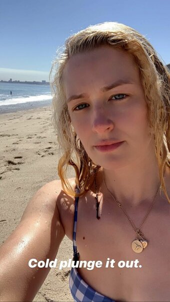 Beth Behrs / bethbehrs Nude Leaks Photo 2