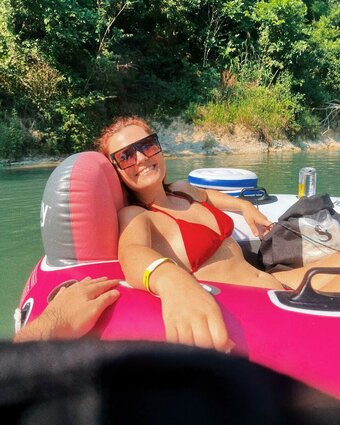 Beth Freeman / bethfreemanart / extrabeth Nude Leaks OnlyFans Photo 16