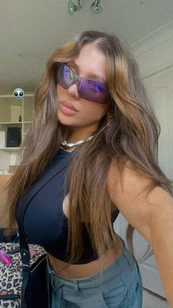 Beth G / b.andherbooks / bethg Nude Leaks OnlyFans Photo 4