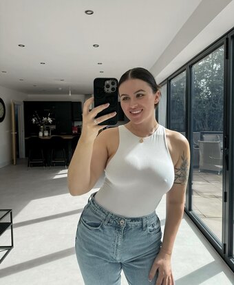 Beth Halsey / bhxlsey / hxlsey Nude Leaks OnlyFans Photo 10