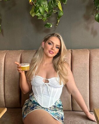 Beth Mae / beth_mae Nude Leaks Photo 9