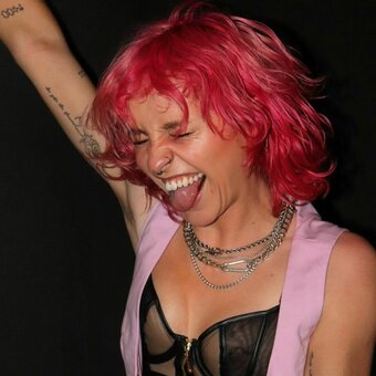 Beth McCarthy / bethmaymccarthy Nude Leaks Photo 6