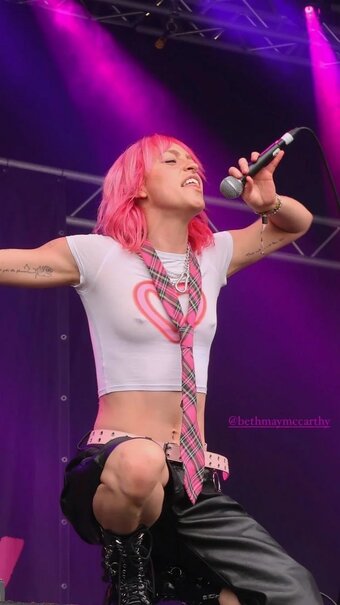 Beth McCarthy / bethmaymccarthy Nude Leaks Photo 8