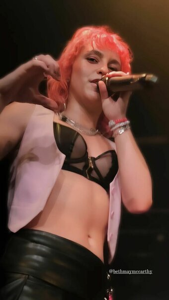 Beth McCarthy / bethmaymccarthy Nude Leaks Photo 19