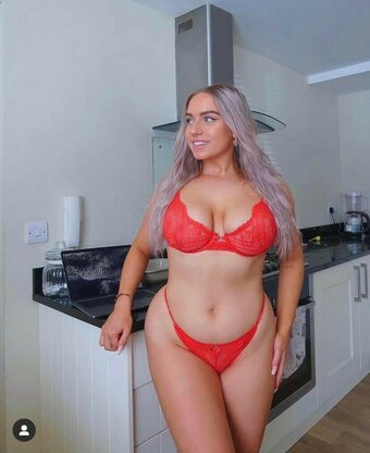 Beth Riva / beth.riva / beth_a_riva Nude Leaks Photo 1