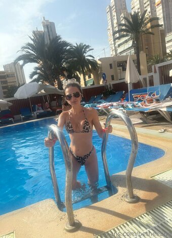 betheeboo Nude Leaks Photo 18