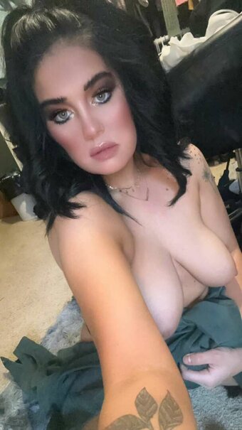 Bethyt2 / Beth35338114 / bethy2757 / https: Nude Leaks OnlyFans Photo 23