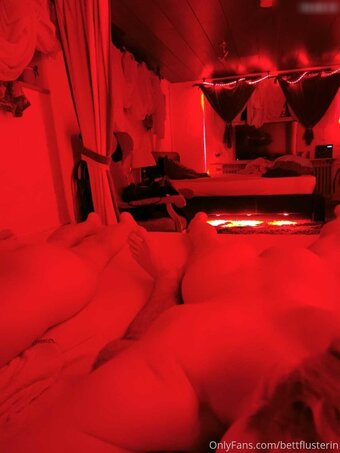 Bettflüsterin / bettflusterin Nude Leaks OnlyFans Photo 29