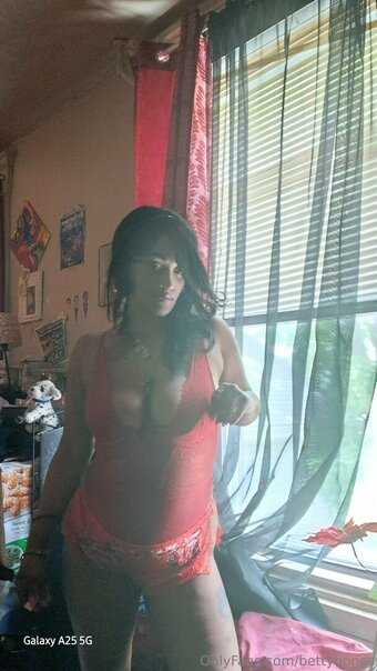 bettybones Nude Leaks Photo 10