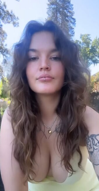 Bevynnnnn / bevyn.sage Nude Leaks Photo 1