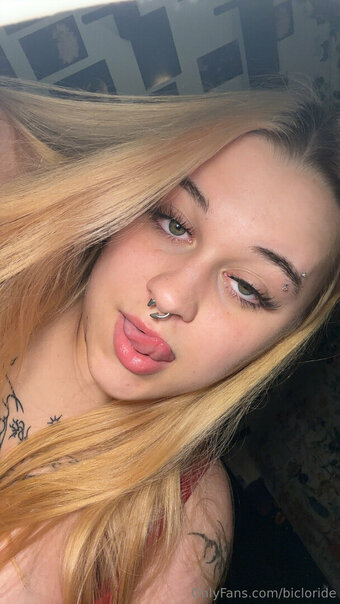 bicloride / coco / https: Nude Leaks OnlyFans Photo 22