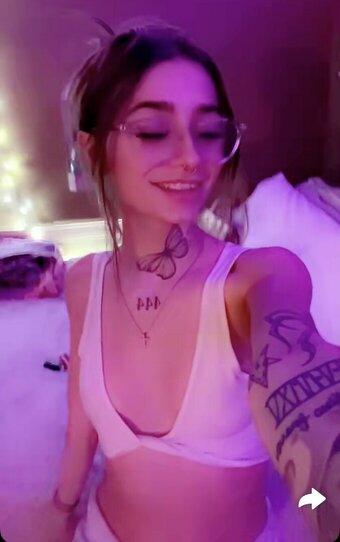 Biddiebb / cclivepin Nude Leaks OnlyFans Photo 18