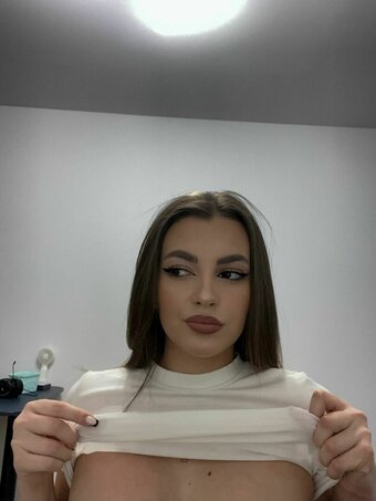 biee_20 Nude Leaks Photo 11