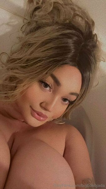 bigboobjada Nude Leaks Photo 9