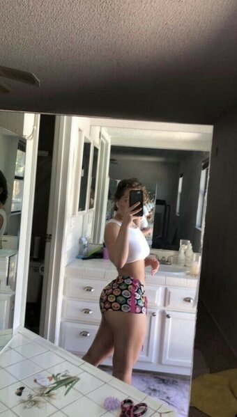 bigbootibella / feelinqsss Nude Leaks OnlyFans Photo 1