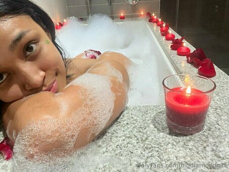 Bigdiamondgirl, Bigdiamondgirl,