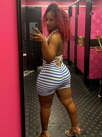 bignayaa / anayatajae / my-big-ass-2.0 Nude Leaks OnlyFans Photo 7