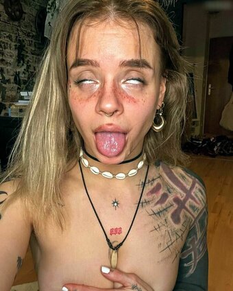 bionda / biondazworld_ / biondazworld__ Nude Leaks Photo 10