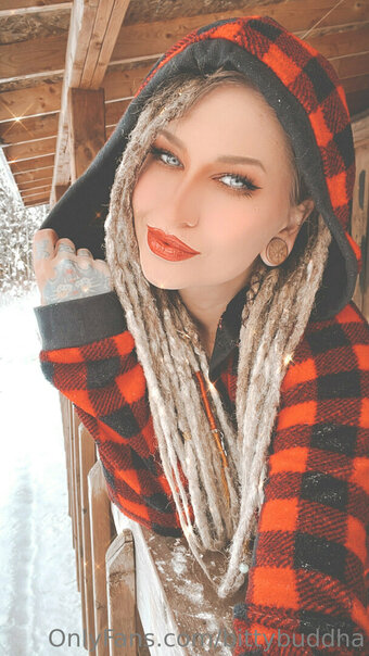 bittybuddha Nude Leaks Photo 15