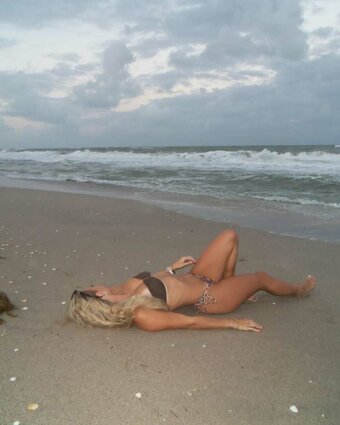bittystegenga Nude Leaks Photo 14