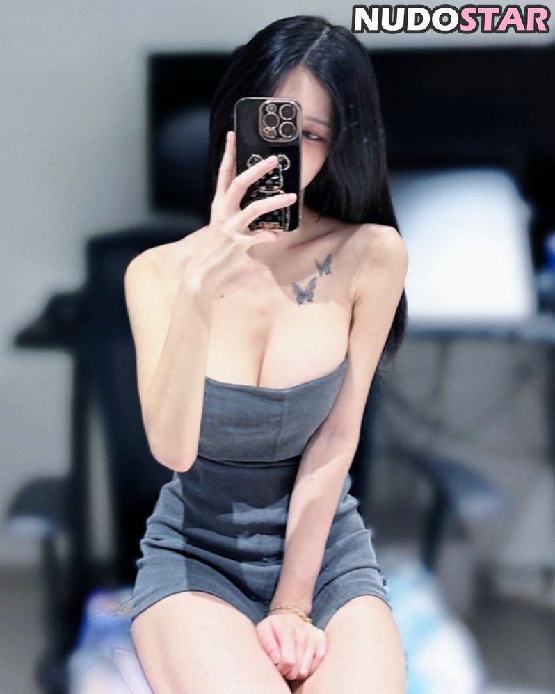 biya1024 Nude Leaks Photo 6 - NudoStar