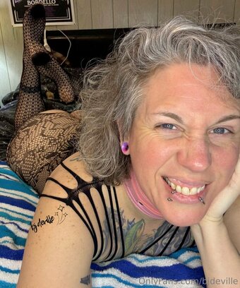 bjdeville Nude Leaks Photo 7