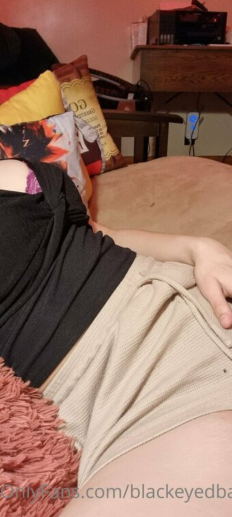 blackeyedbae / blackeyedbeas Nude Leaks OnlyFans Photo 2