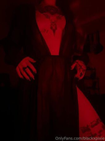 blackxpixie Nude Leaks Photo 7