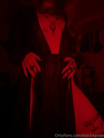blackxpixie Nude Leaks Photo 9