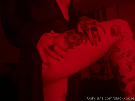 blackxpixie Nude Leaks Photo 10