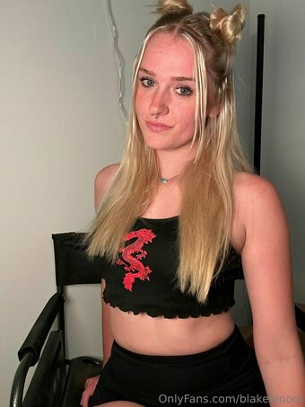 blakebloom / blake_blossom.b Nude Leaks OnlyFans Photo 9