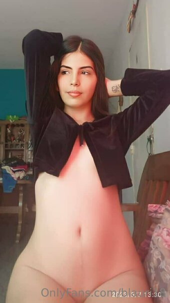 blauri18 Nude Leaks Photo 17