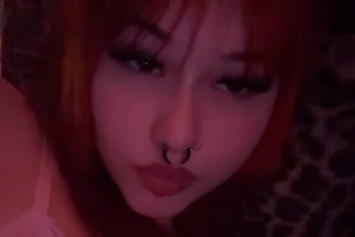 bleed4izzy Nude Leaks Photo 21