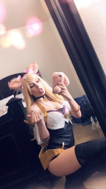 bleedingbubblegum / bleeding.bubblegum Nude Leaks OnlyFans Photo 22