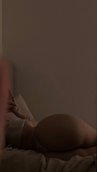 Blerta Ademi / xblertaaa Nude Leaks Photo 10